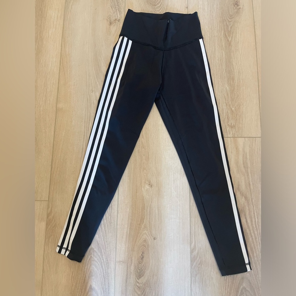 Adidas black 3 striped compression leggings